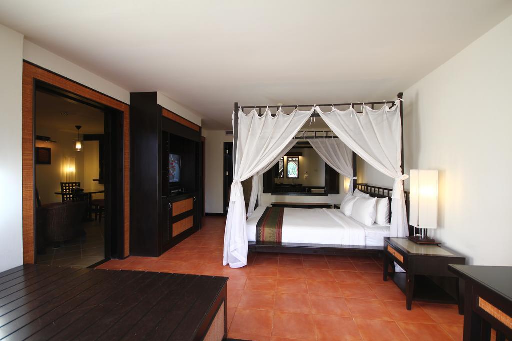 Avantika Boutique Hotel Patong Exterior photo