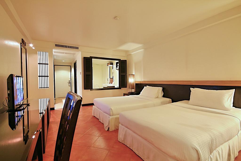 Avantika Boutique Hotel Patong Exterior photo